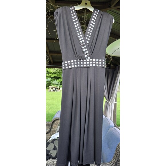 Roulette Black Studded V-Neck Dress Size XL Cap Sleeves NWT Grommet Dress - Picture 2 of 4